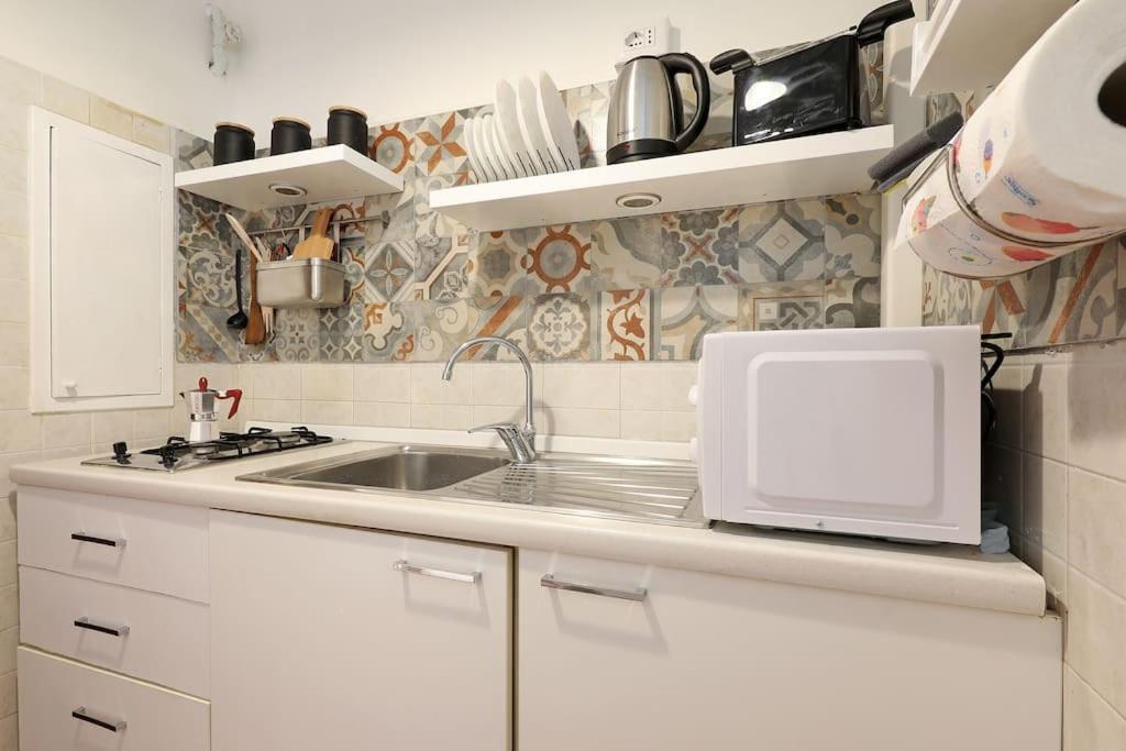 Blu Flamingo Trilussa Apartment Рим Екстериор снимка