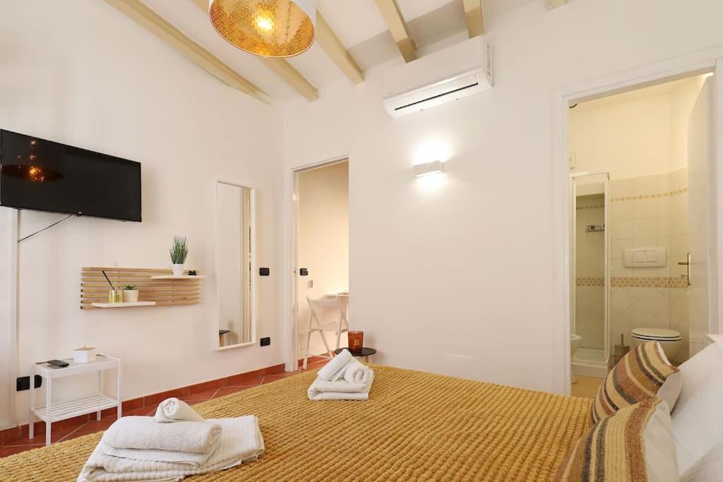 Blu Flamingo Trilussa Apartment Рим Екстериор снимка