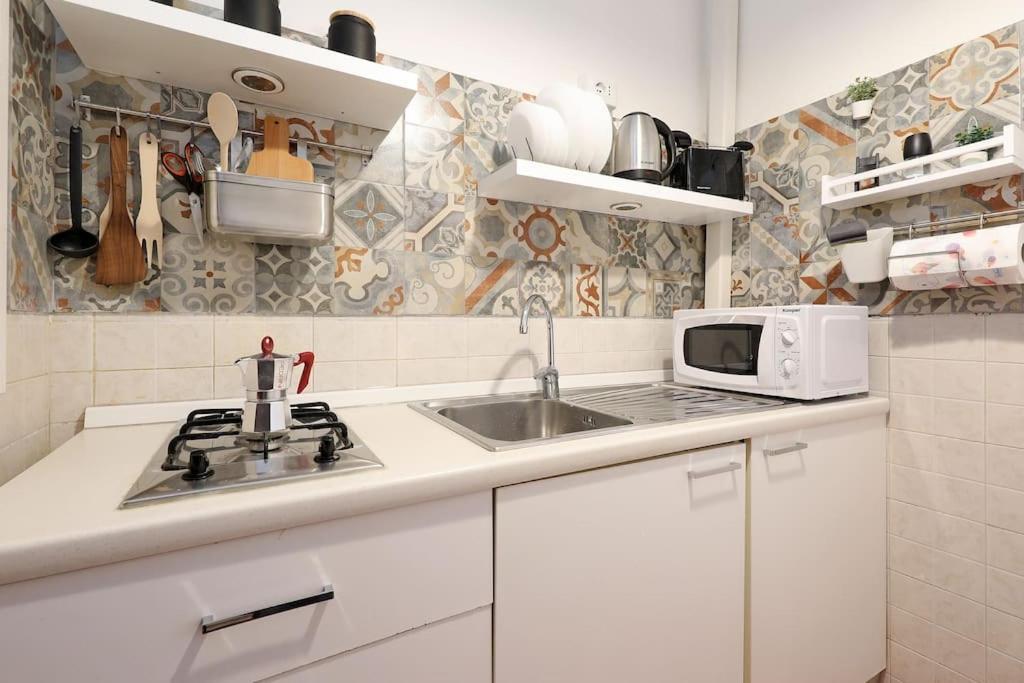 Blu Flamingo Trilussa Apartment Рим Екстериор снимка